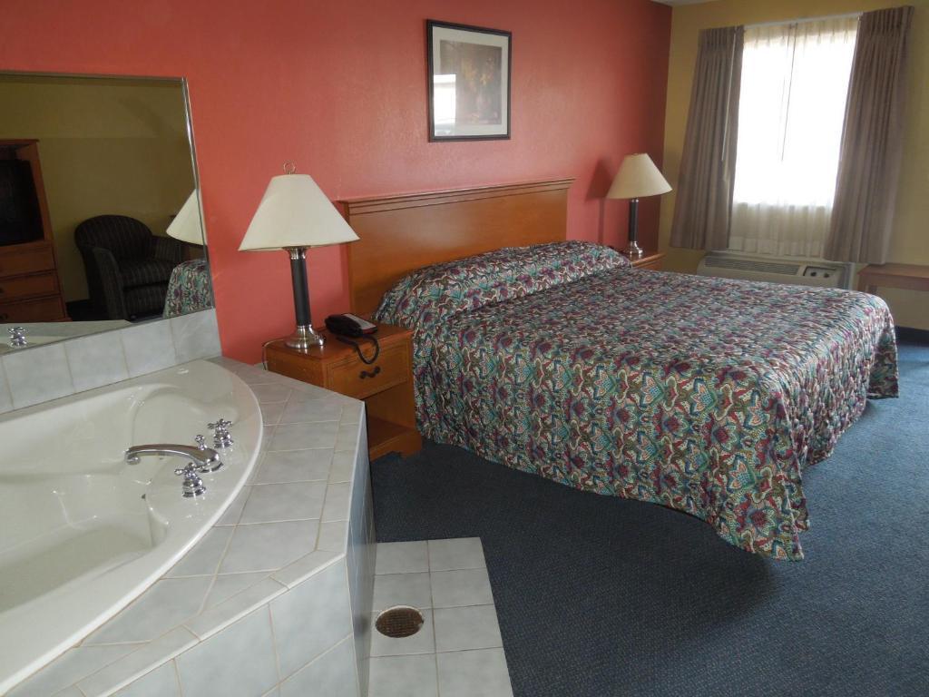 King Room Spa Bath Non-Smoking