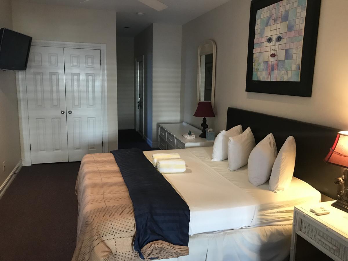 Loft Room 21 or 24 Men Only