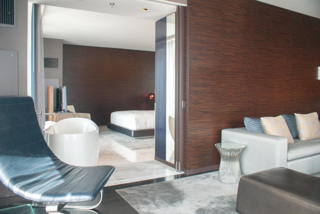 One Bedroom Suite Strip View