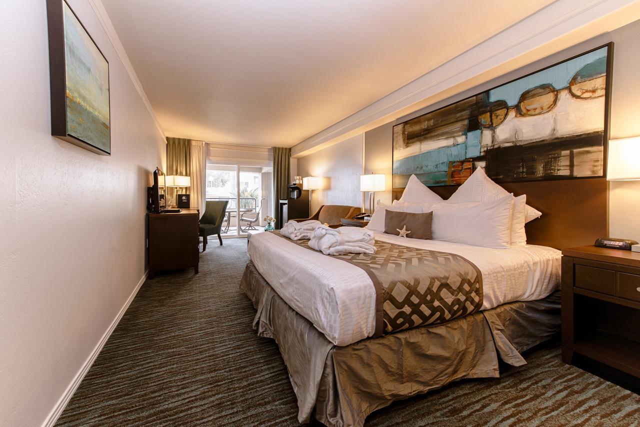 King Room Partial Ocean View