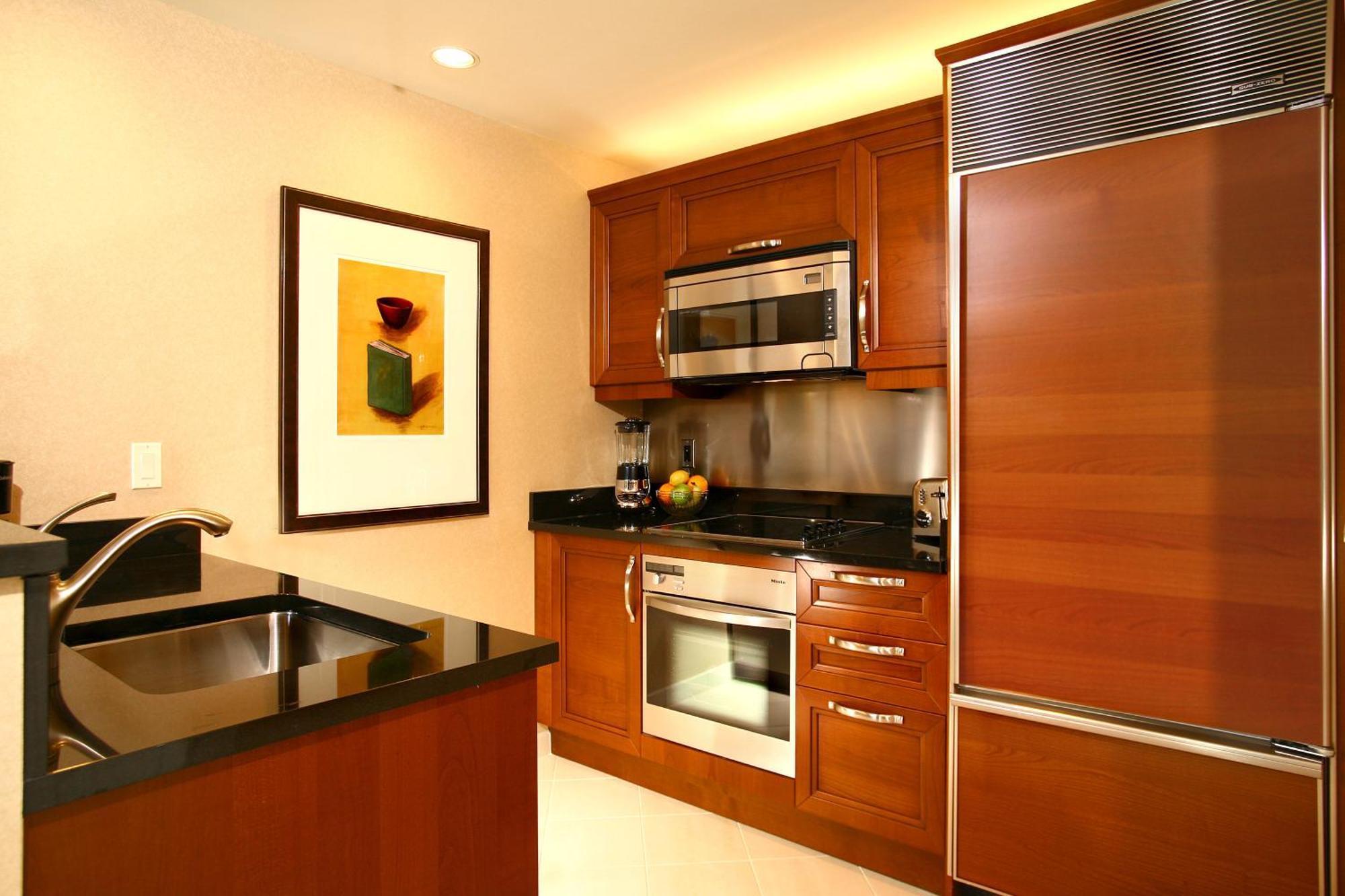 One-Bedroom Suite Run of House