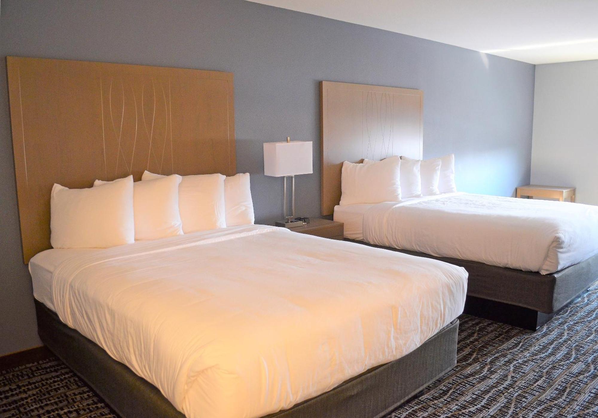 Queen Room Two Queen Beds Non-Smoking