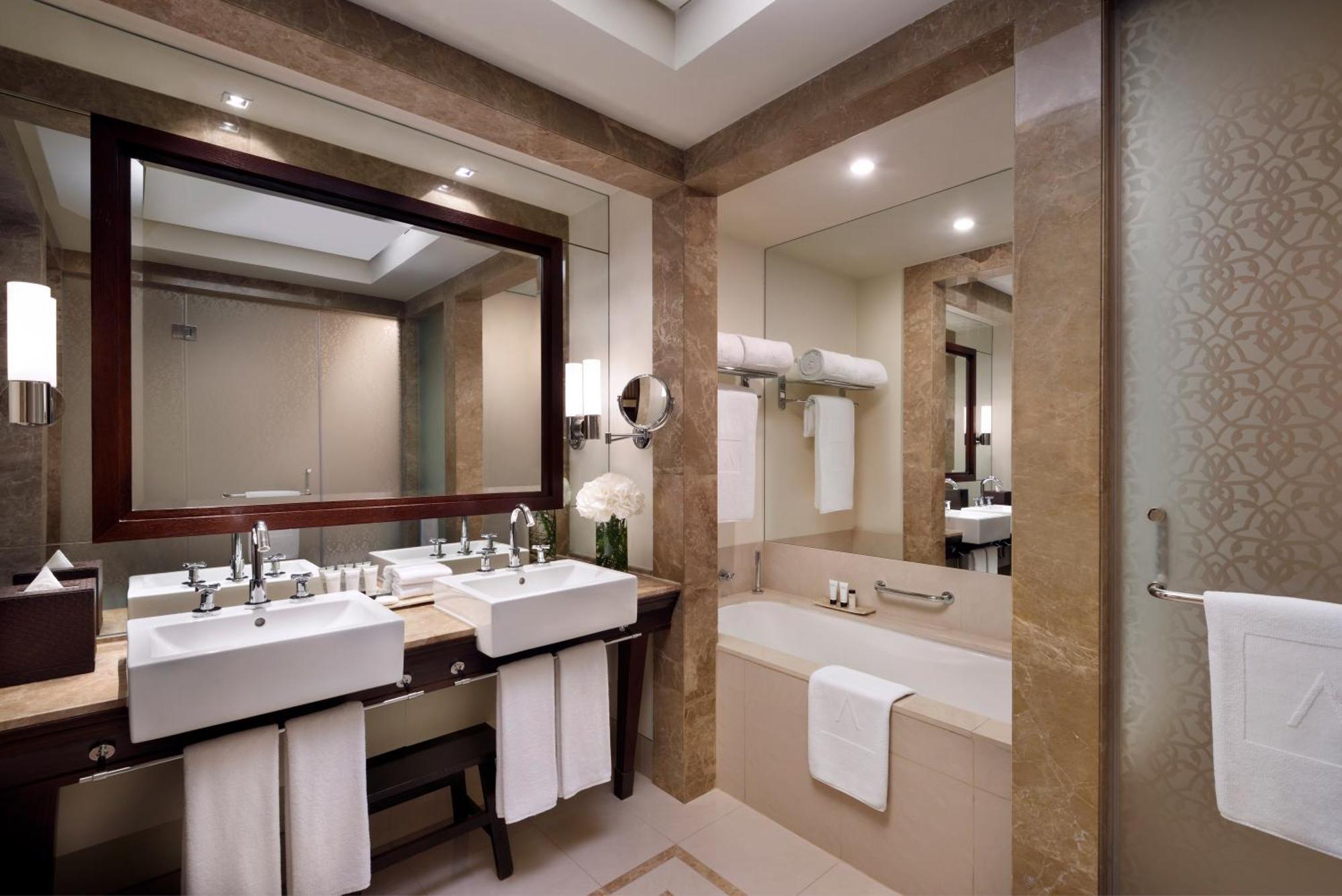 Apartament typu Palace Suite z widokiem na fontannę