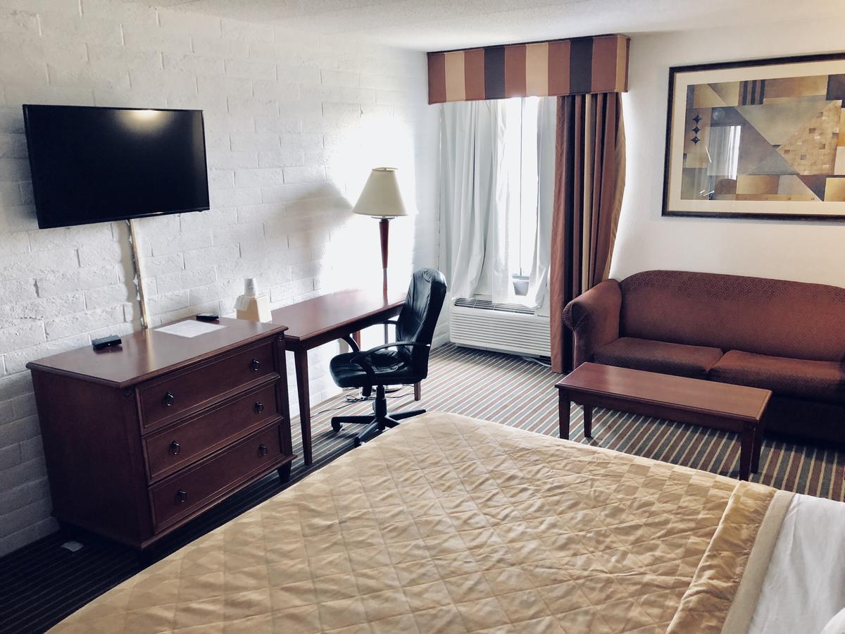 King Suite Spa Bath