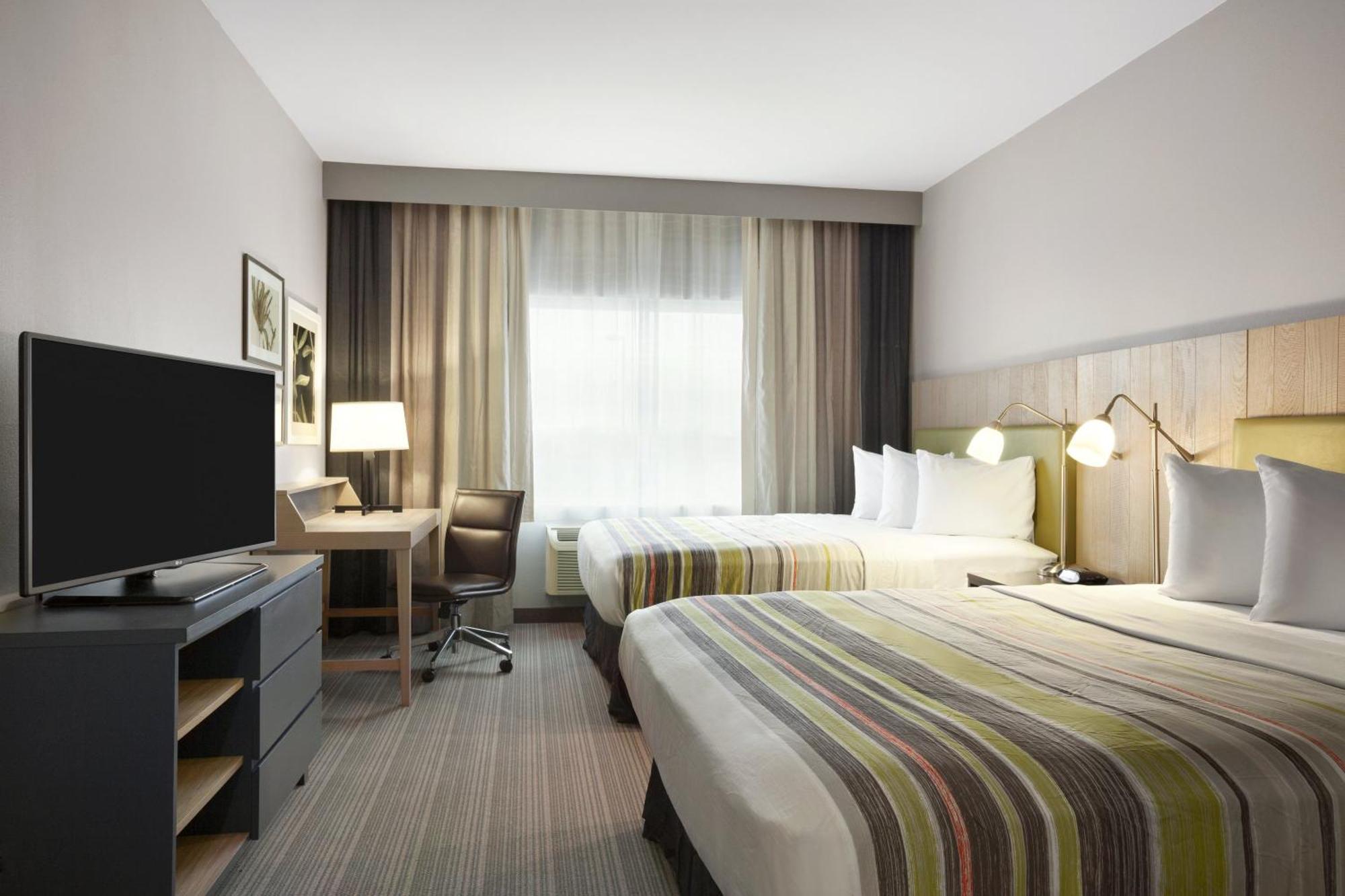 Queen Studio Suite Two Queen Beds Disability Access