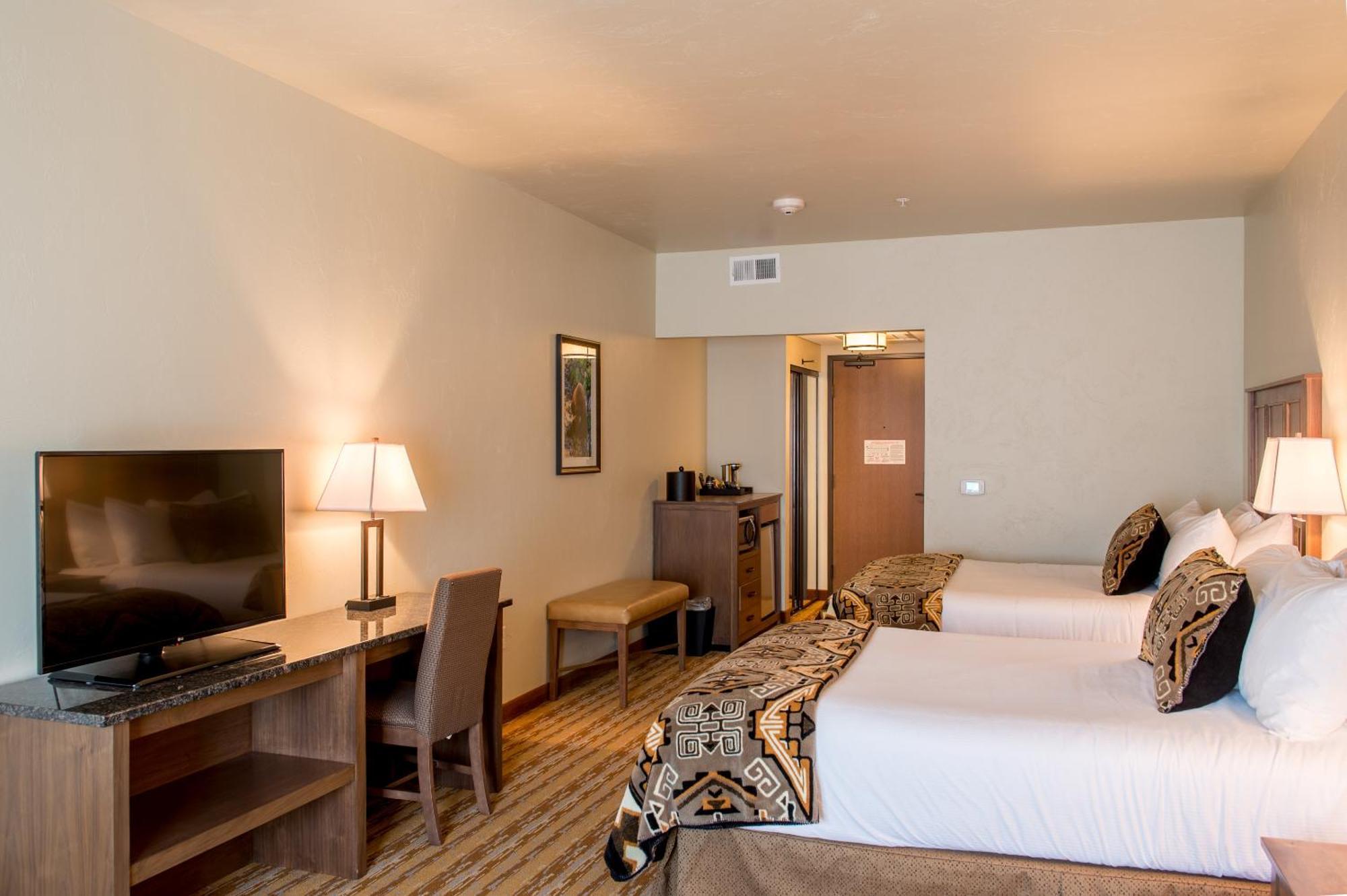 Deluxe Queen Room Disability Access