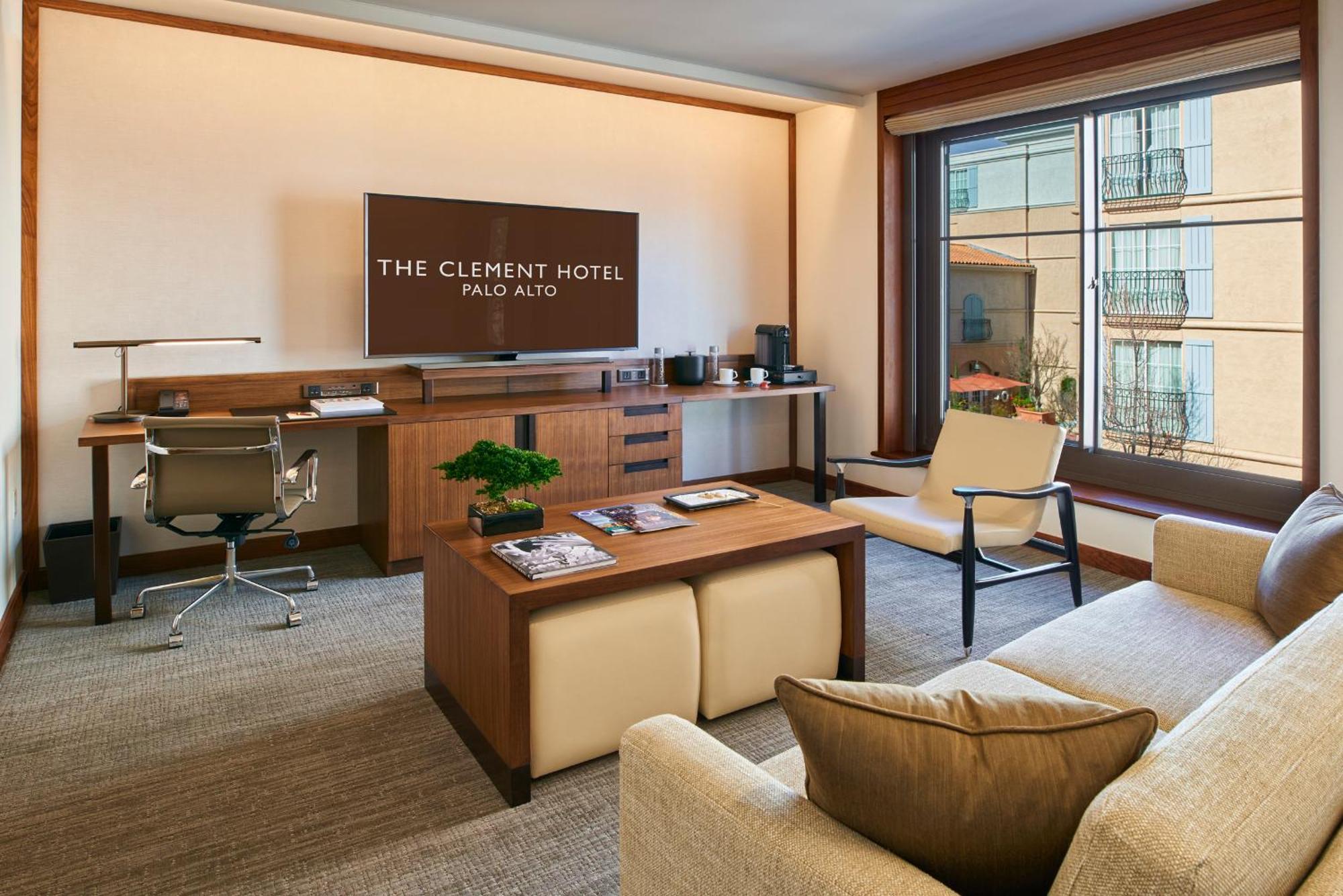 Lower Level Suite