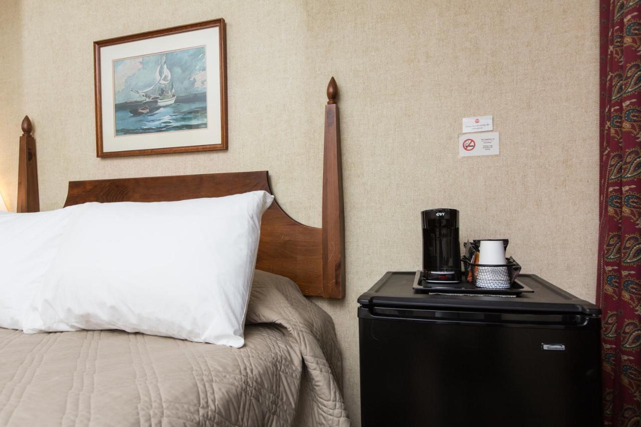 Double Queen Room