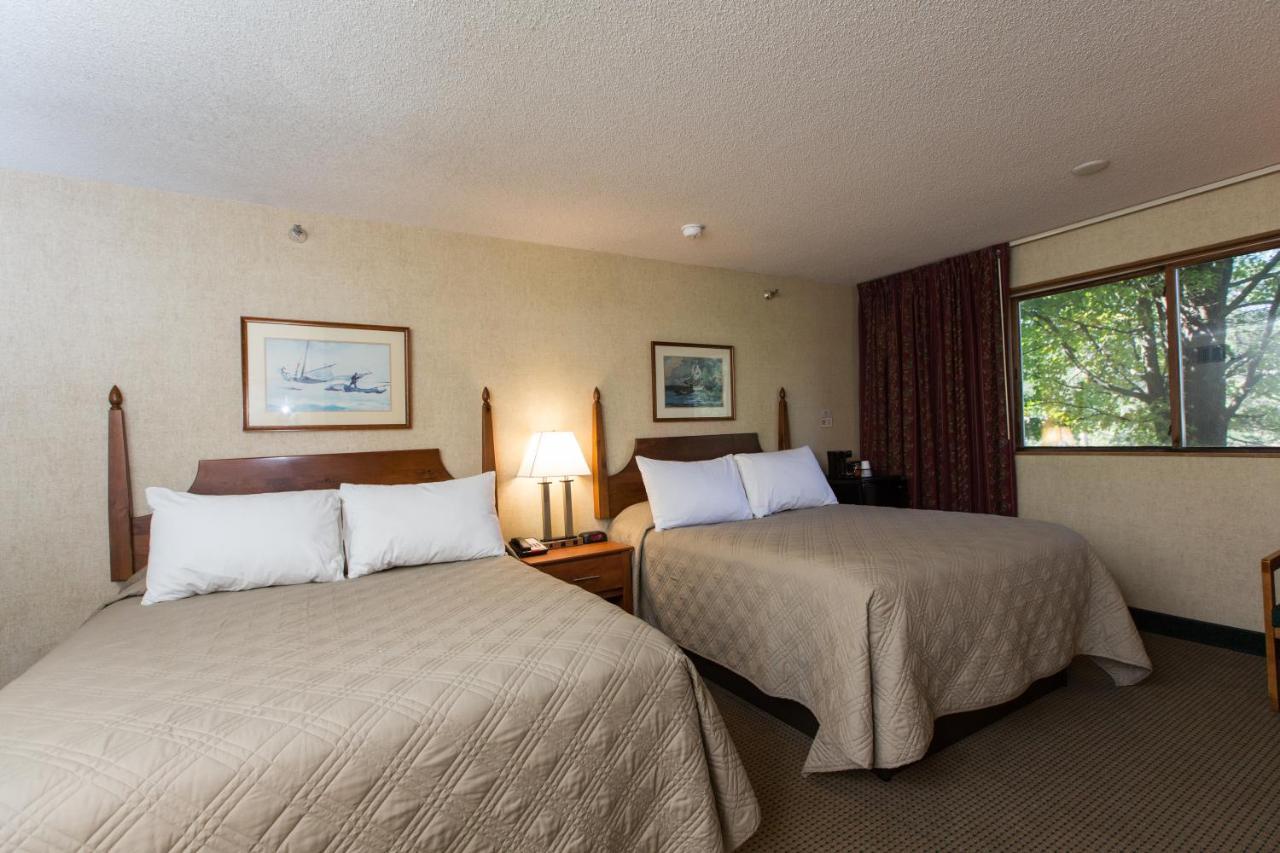 Double Queen Room