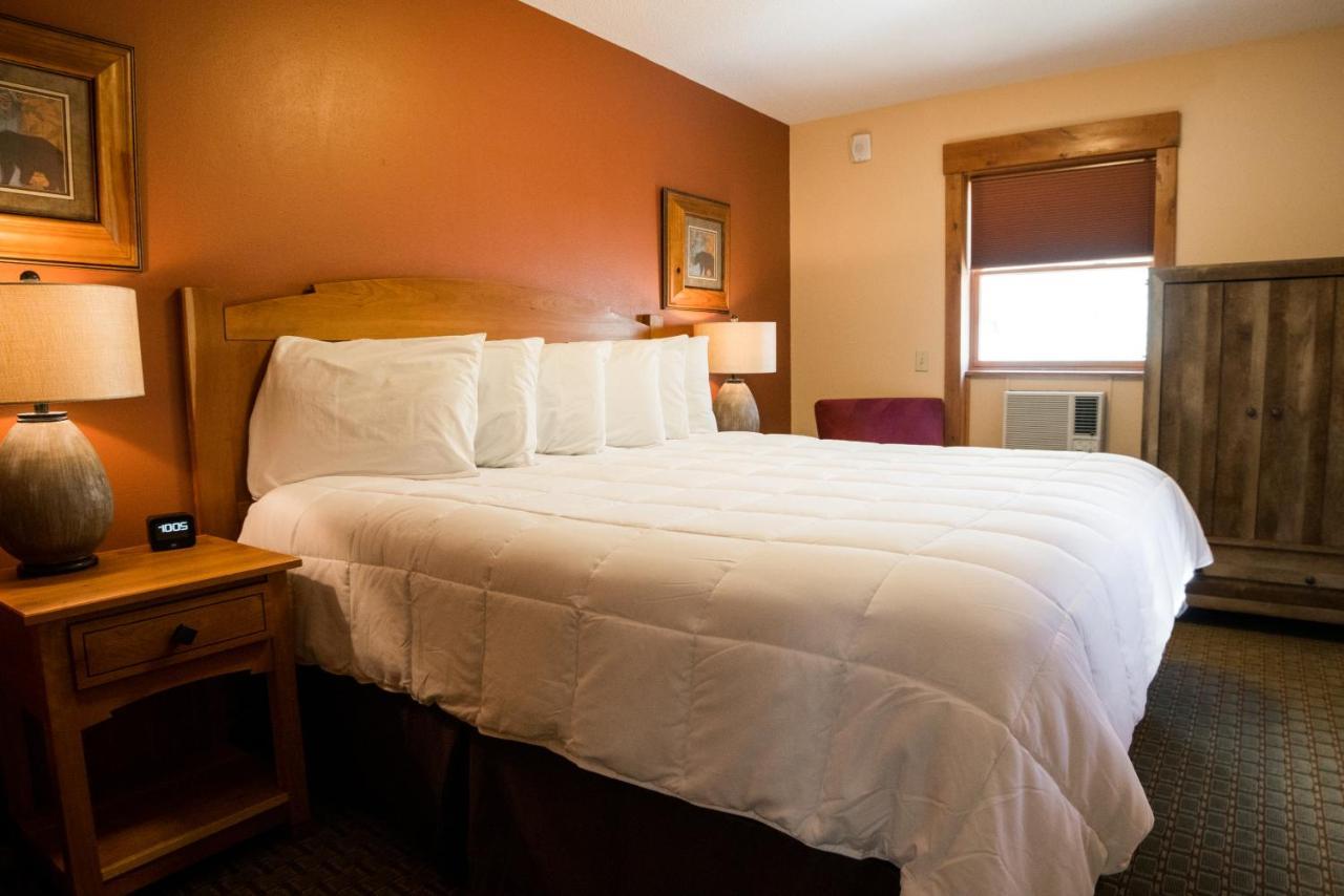 Two-Bedroom Suite Non-Pet Friendly