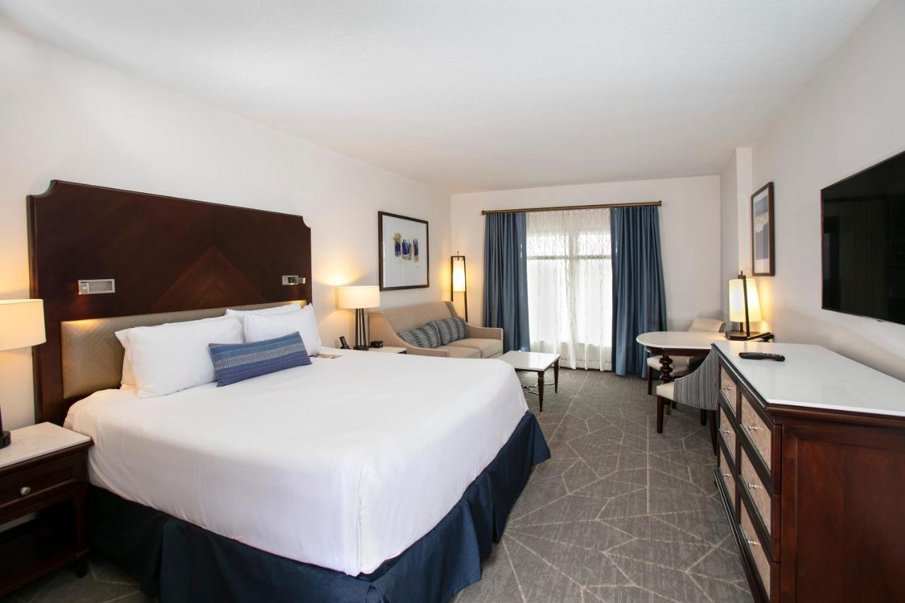 Parlor King Suite