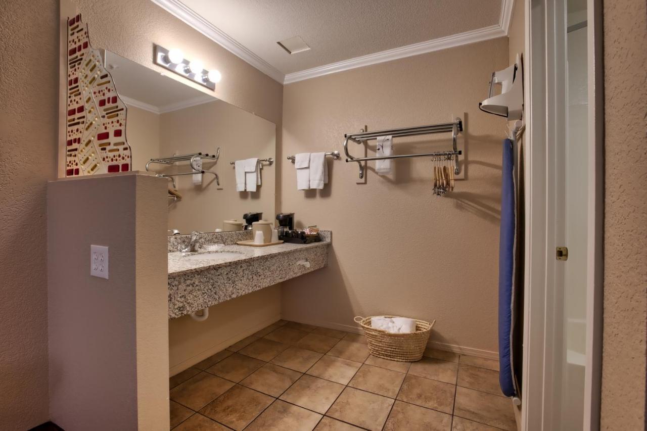 King Room Mountain View