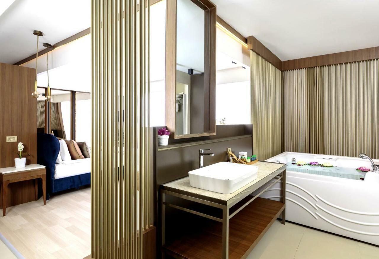 Apartament typu Deluxe Suite z widokiem na morze