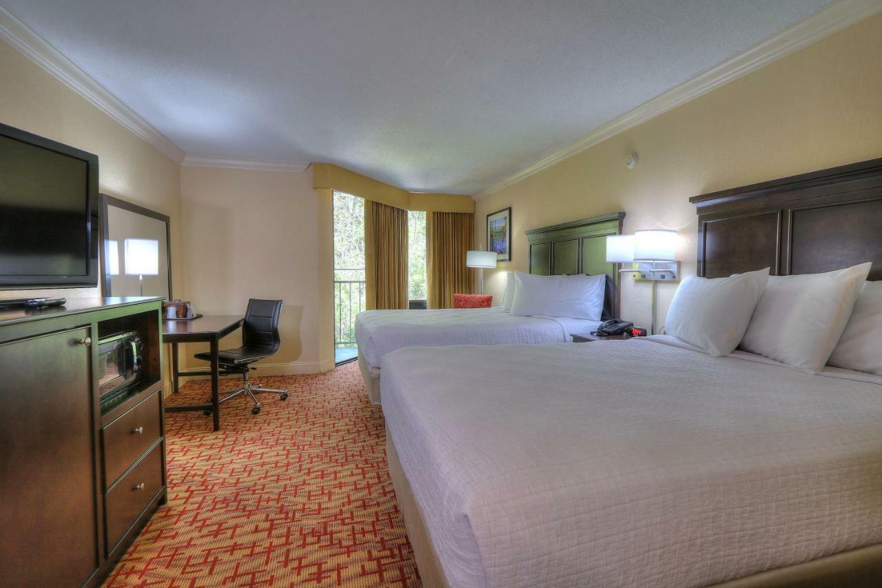 Queen Room Two Queen Beds Non-Smoking