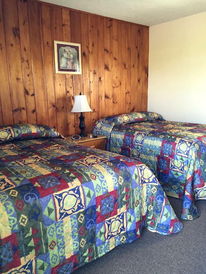 Queen Room Two Queen Beds