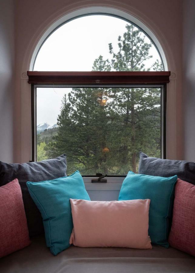 Junior Suite Mountain View