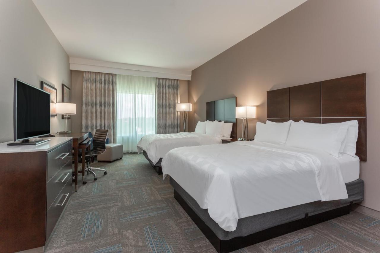 Standard Queen Room Two Queen Beds