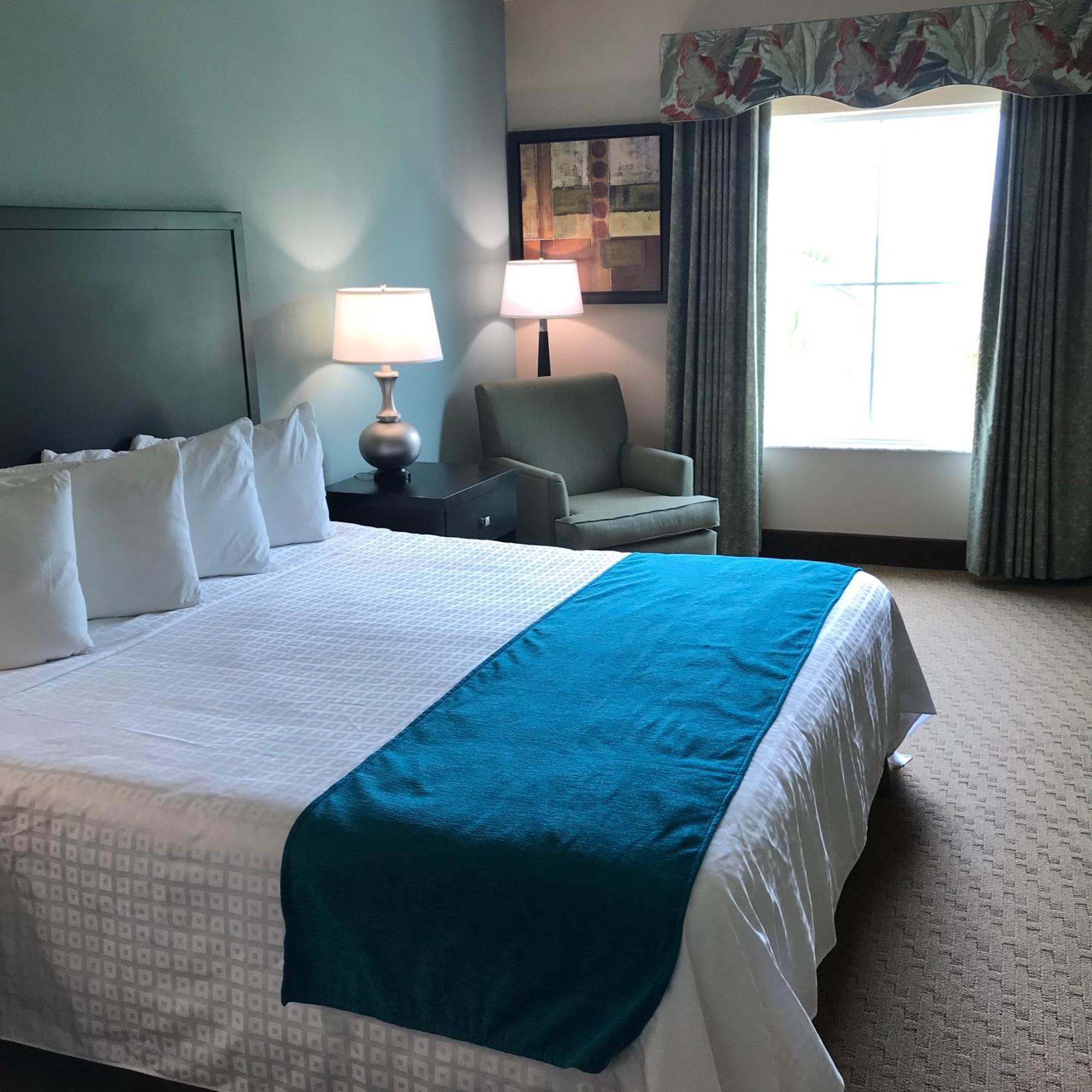 One-Bedroom King Suite No Resort Fee