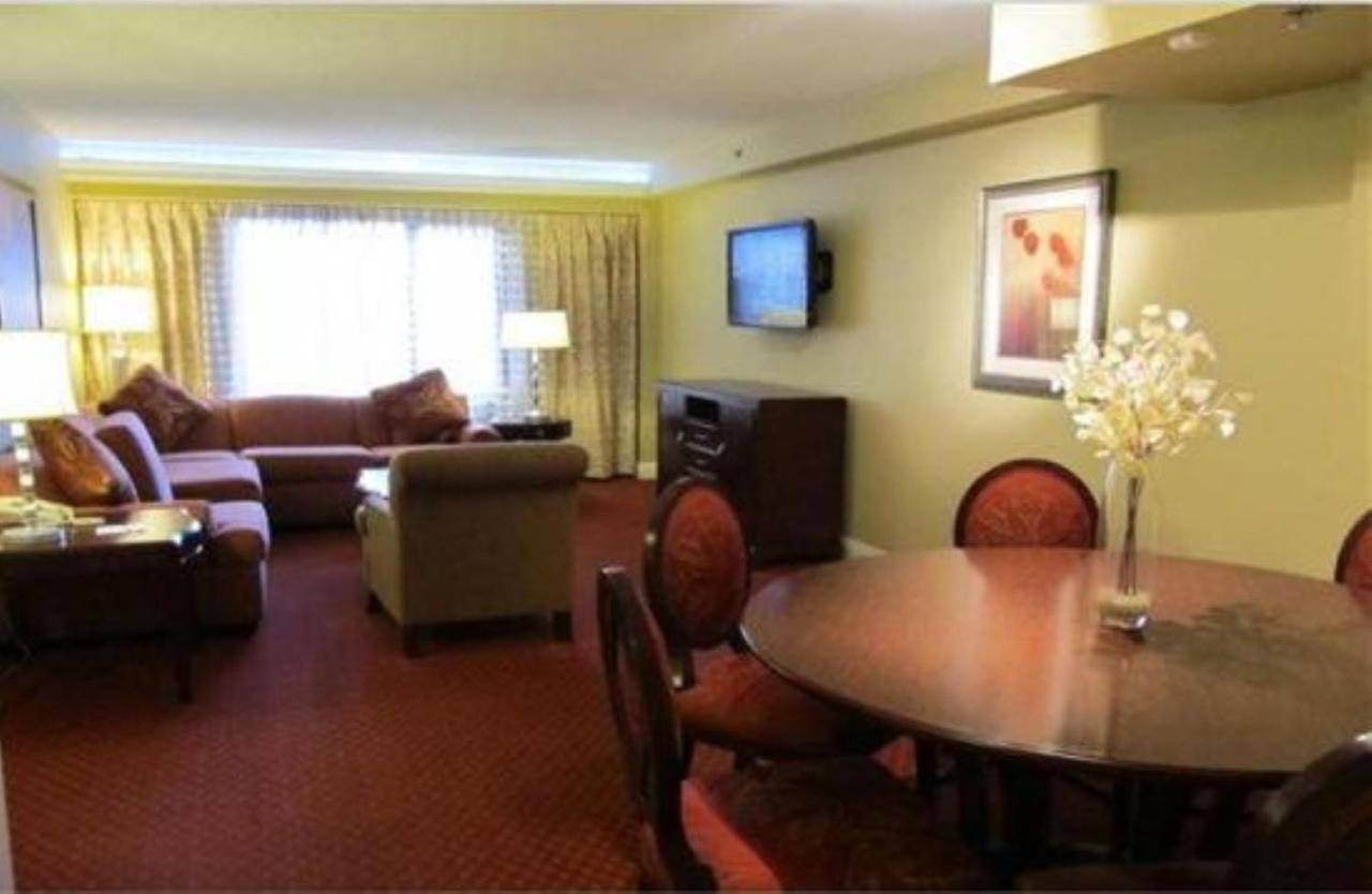 Two-Bedroom Suite NO RESORT FEE