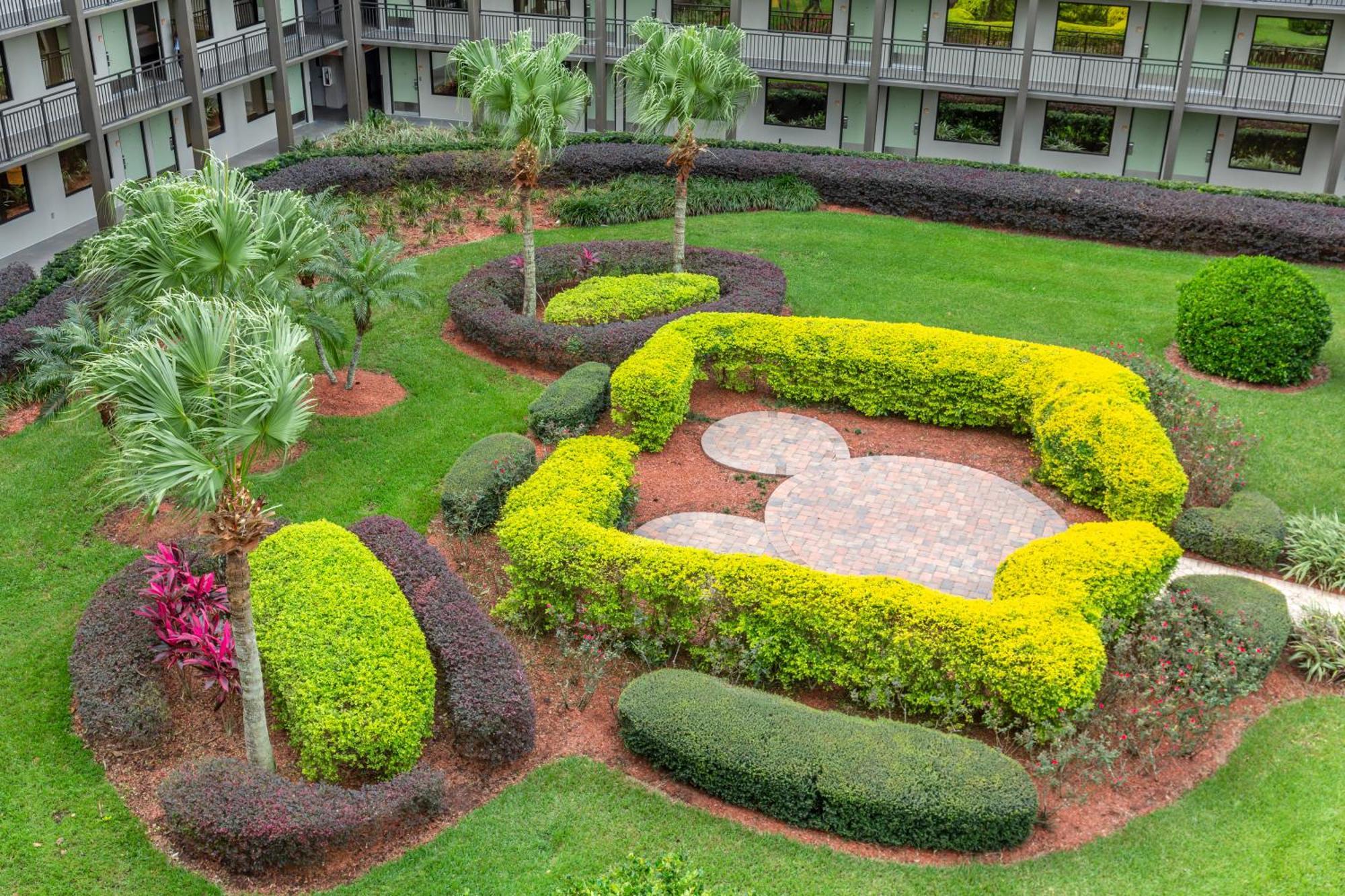 King Room Courtyard View