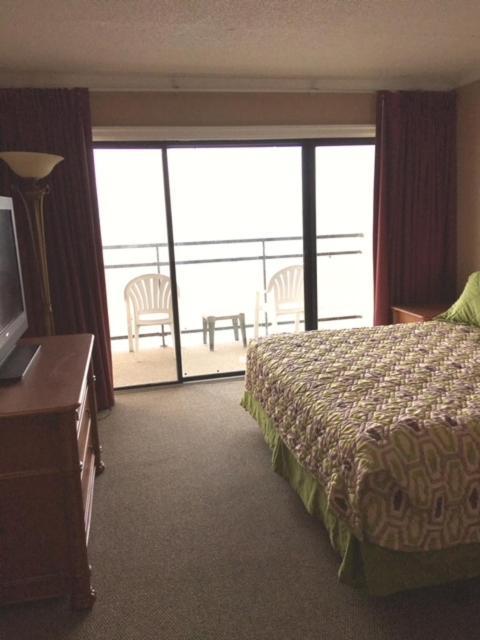 Oceanfront One-Bedroom Suite