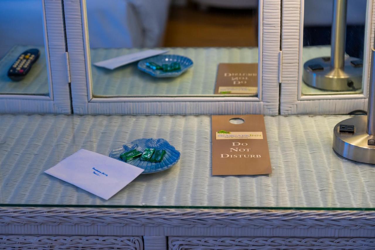 Queen Room Twin Bed Garden View