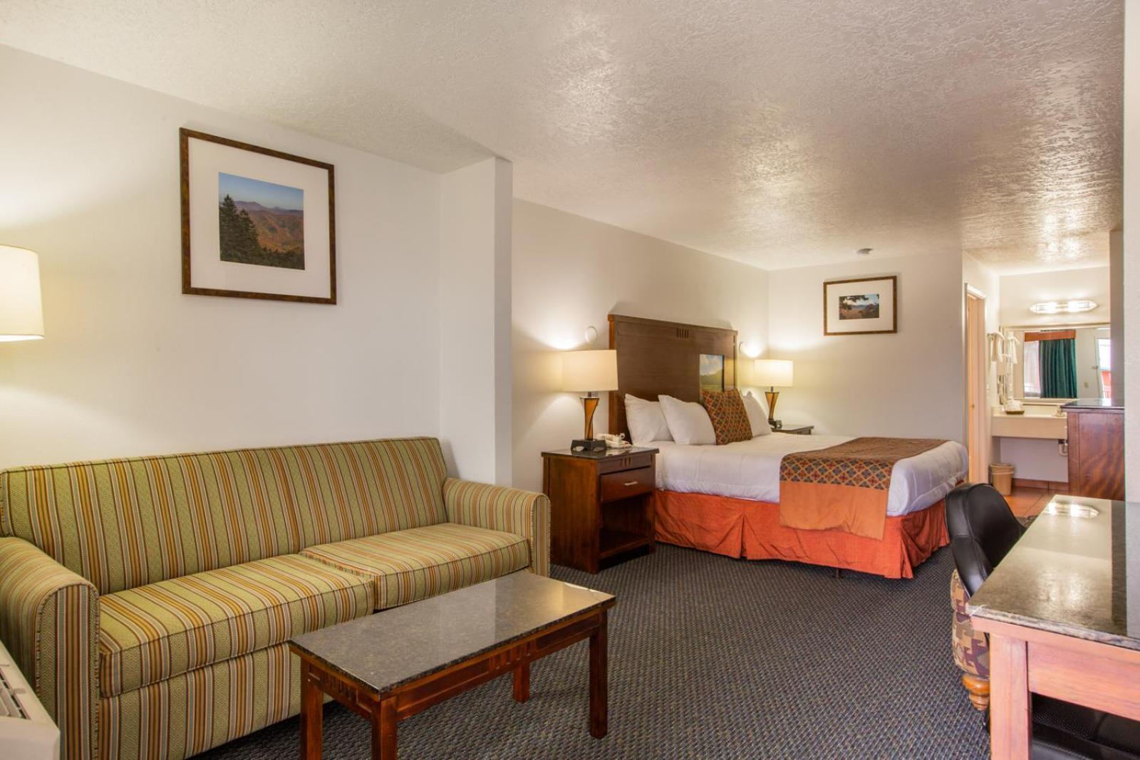 Suite One King Bed One Queen Bed Non-Smoking
