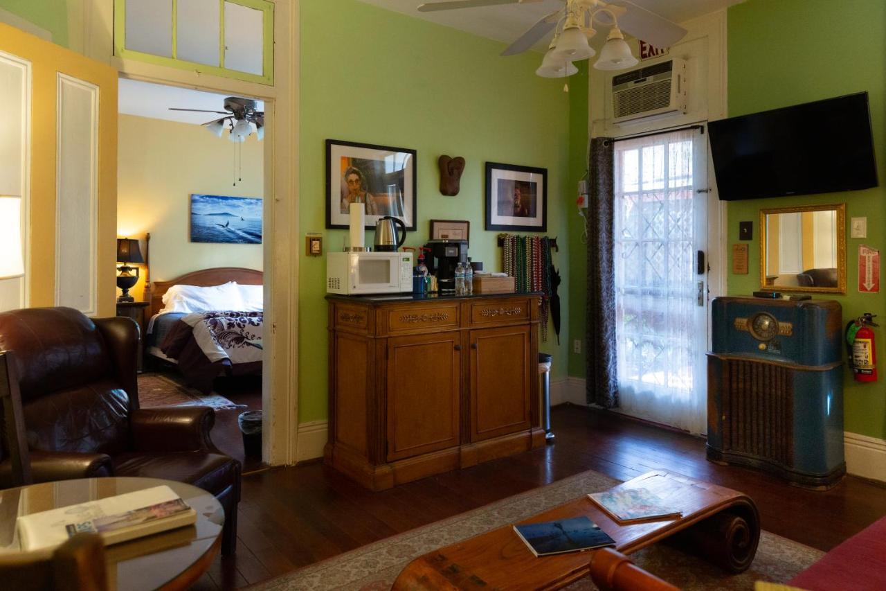 Deluxe King Suite