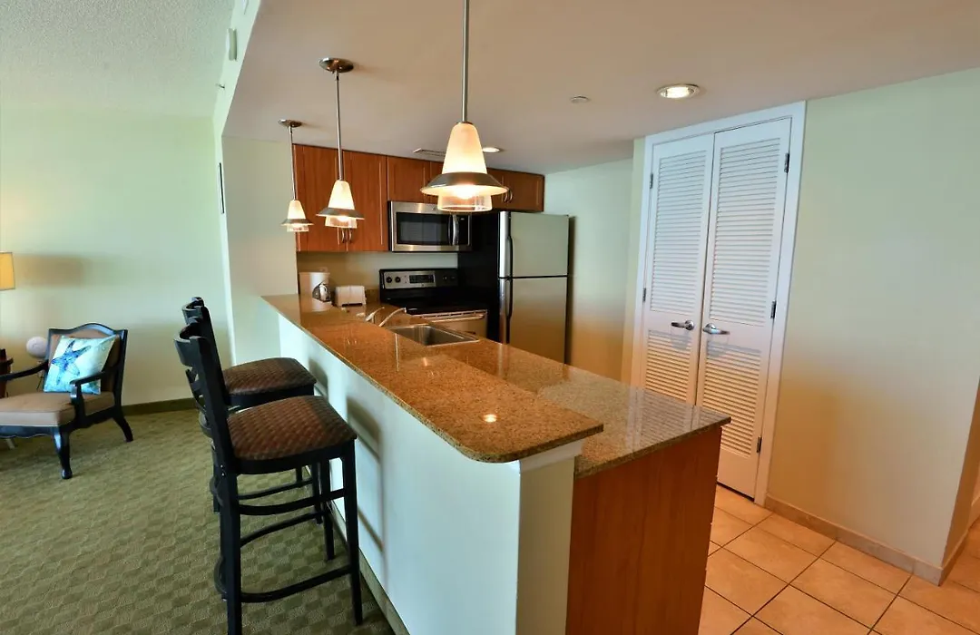Deluxe Ocean Front Two-Bedroom Condo In Sandy Beach Resort-1