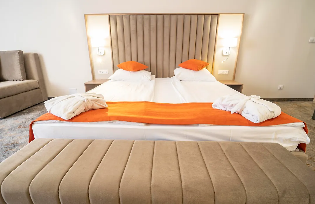 Saint George Hotel & Medical Spa-1