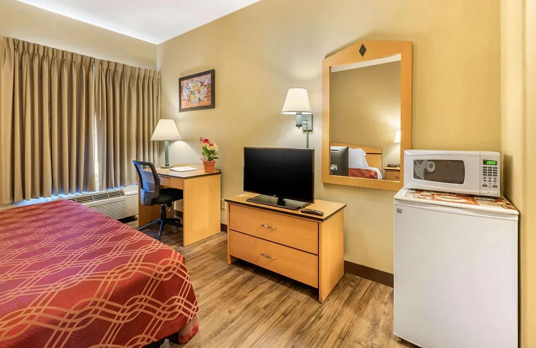 Econo Lodge Colorado Springs Near Airport-1