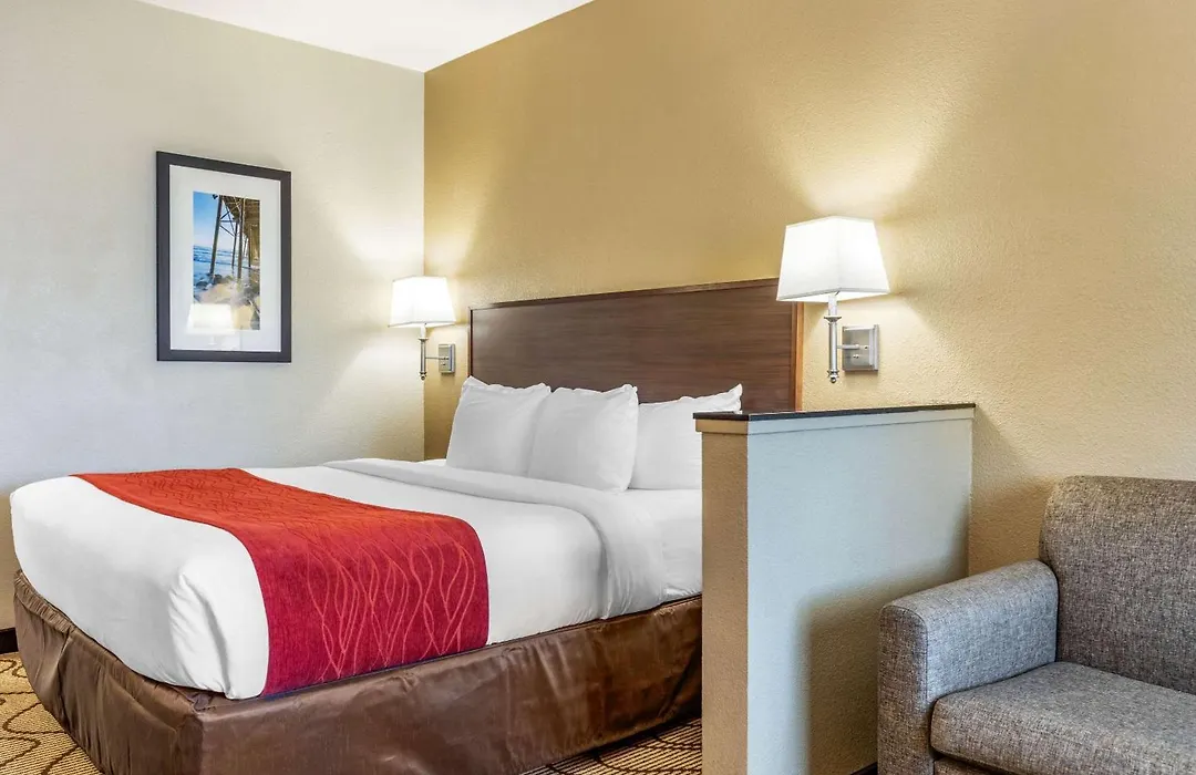 Comfort Inn & Suites Orange County John Wayne Airport-1