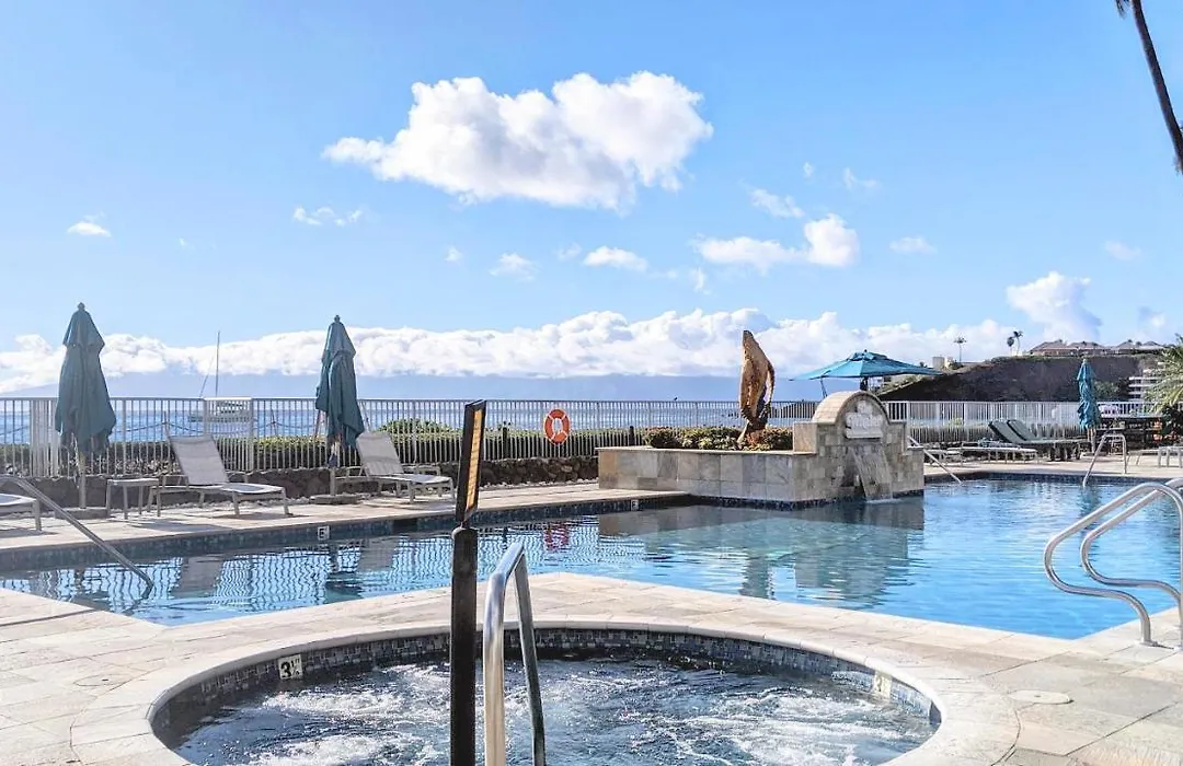 Maui Westside Presents: Whaler 420 - Best Location In Kaanapali Beach-1