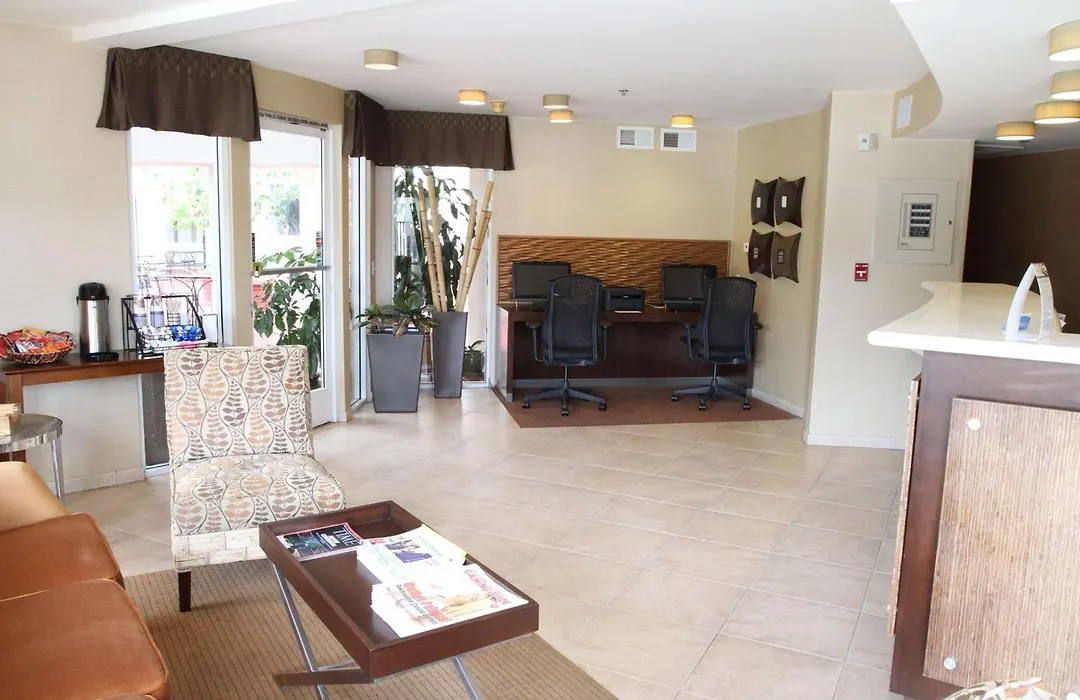Best Western Plus Suites Hotel Coronado Island-1