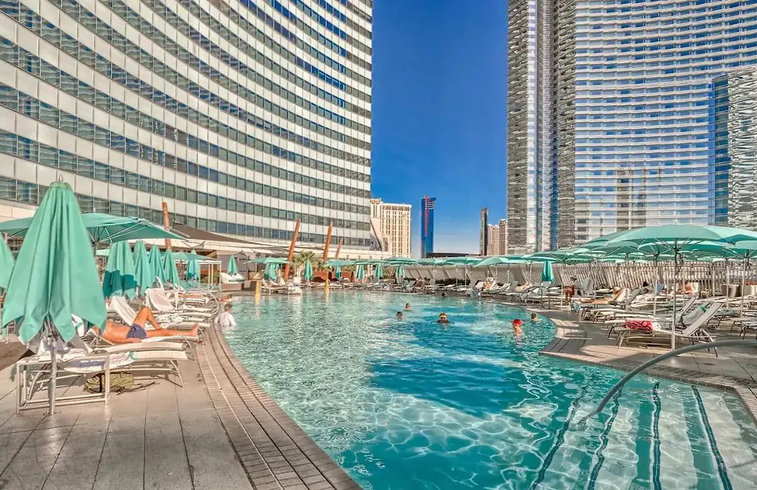 Gorgeous Suite Vdara 22Nd Flr - Pool View - Free Valet-1