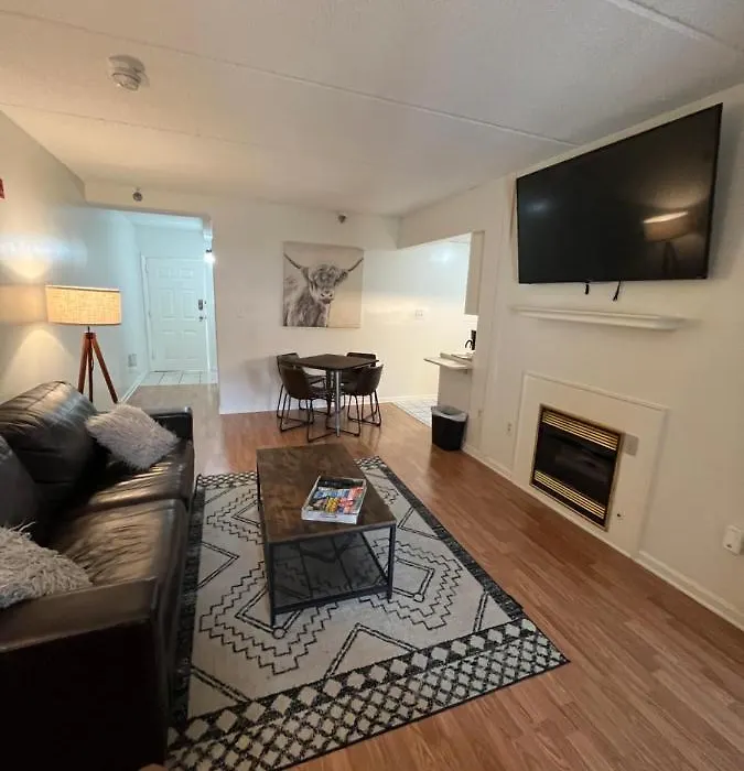 2025 Renovated Condo Pool Downtown Gatlinburg-1