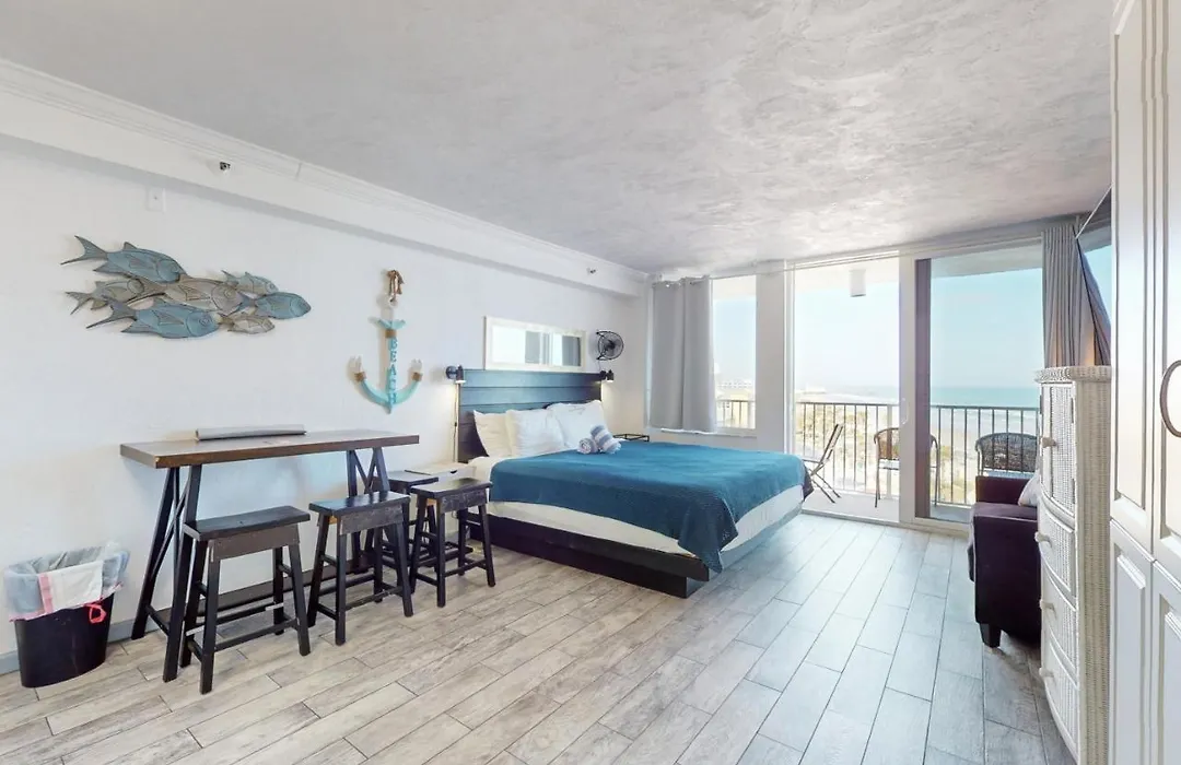 Harbour Beach Resort 618-1