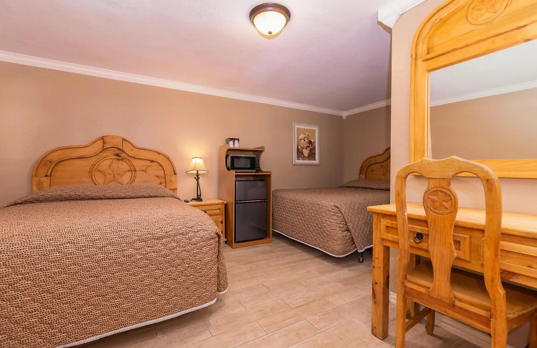 Country Inn Motel-1
