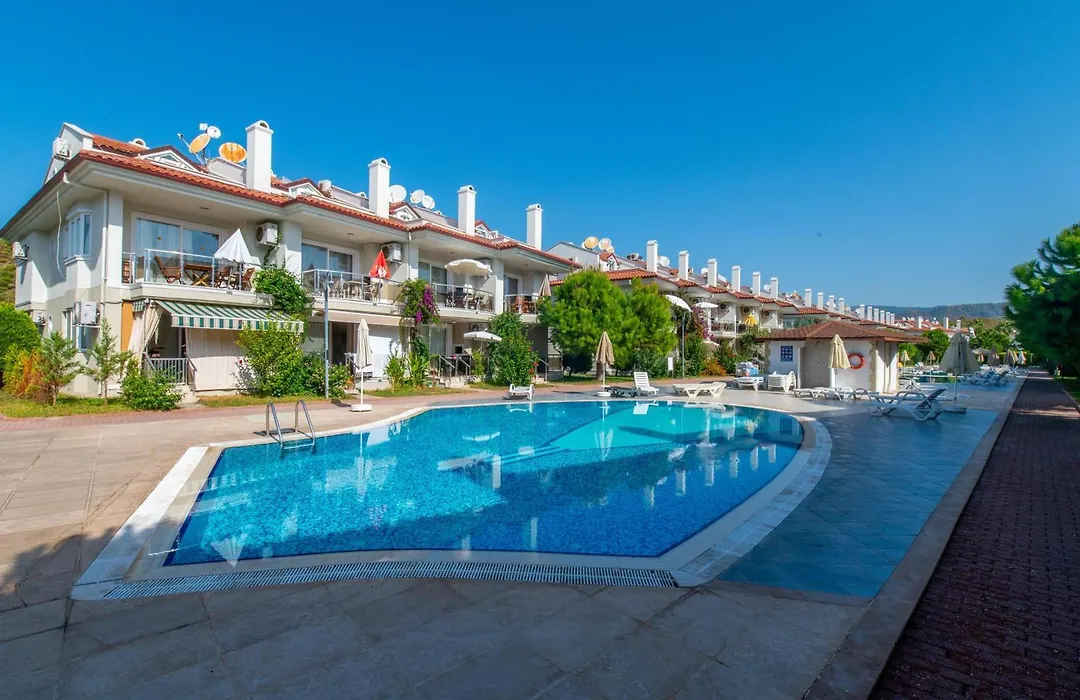 Sunset Beach Club Aqua Lettings-1