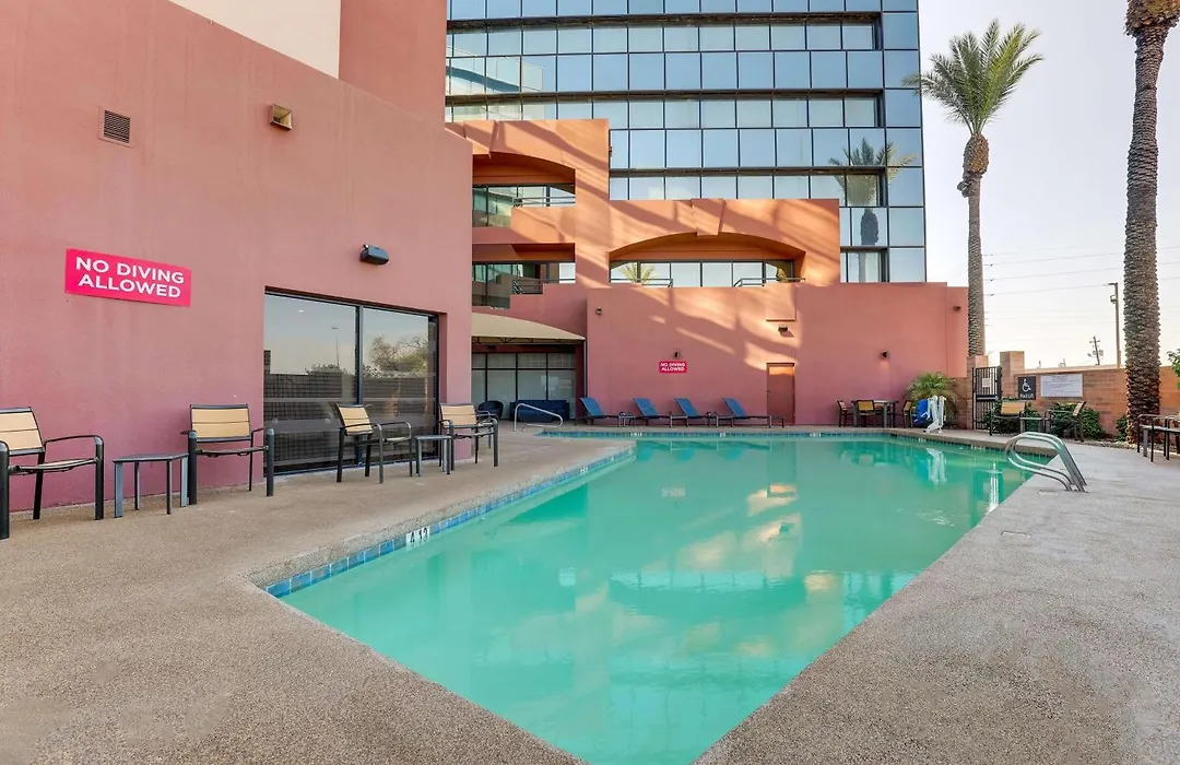 Drury Inn & Suites Phoenix Airport-1