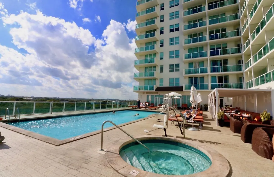 Coconut Grove 10Th Floor Private Unit Parking Included-1