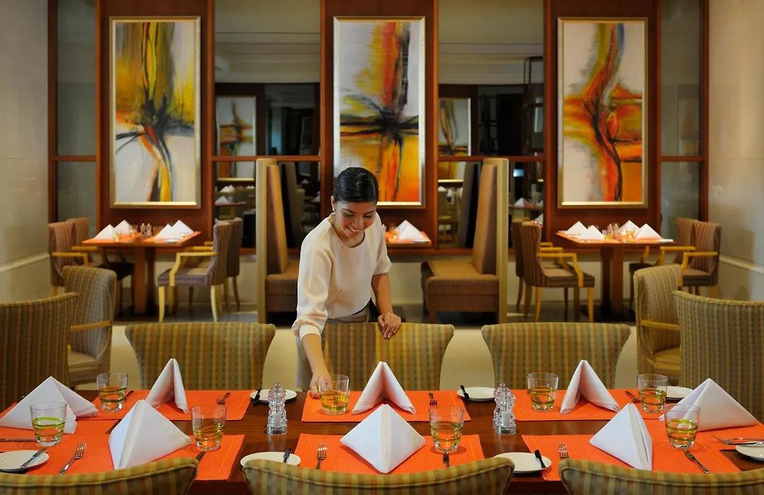 Crowne Plaza - Dubai Jumeirah By Ihg-1