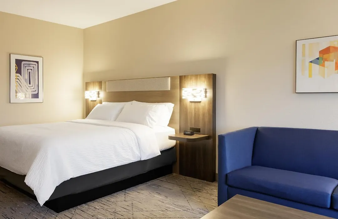 Holiday Inn Express Vancouver North By Ihg-1