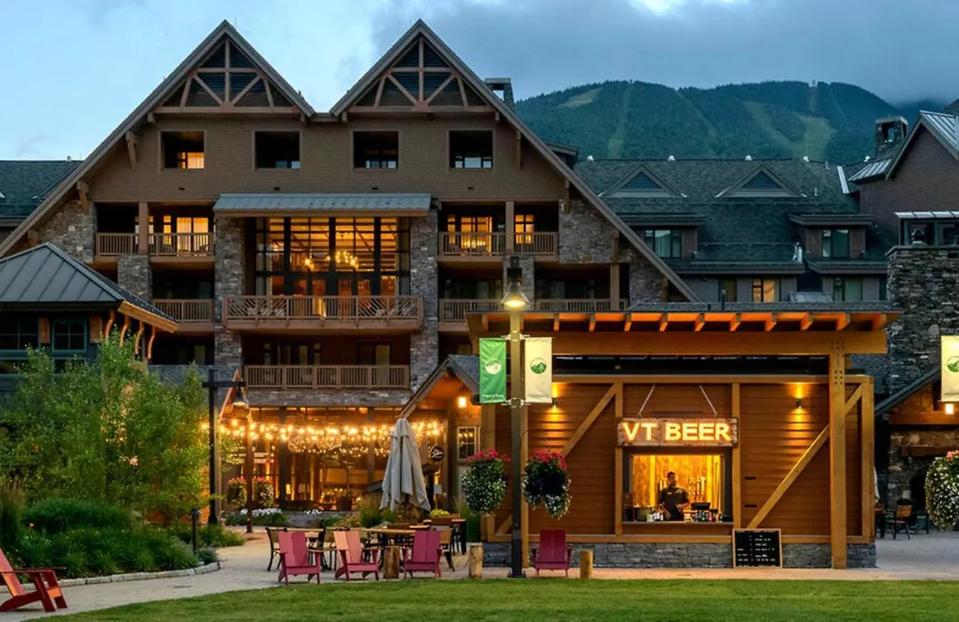 1332 Lodge At Spruce Peak Ski In Ski Out King Studio By Stowe Mountain Rentals-1