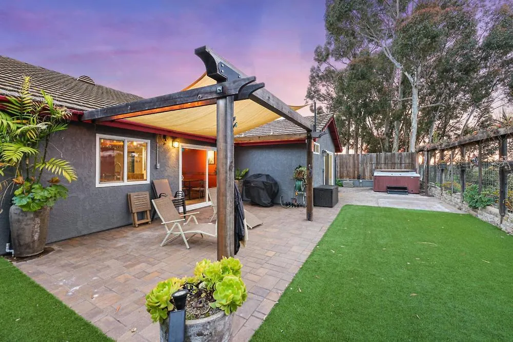 Canyon Breeze - Private Home With Hot Tub & Views-1
