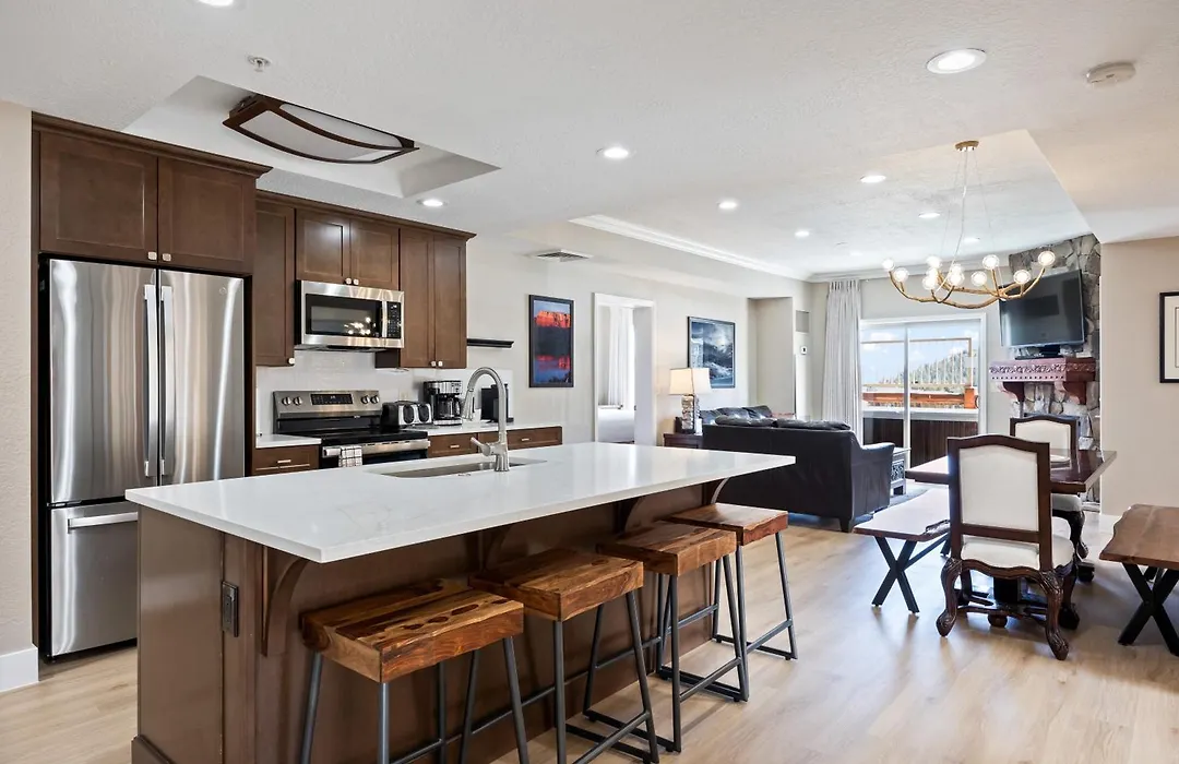 Remodeled Condo Westgate Resort & Spa, 4 King Beds, Pool, Hot Tub, Ski In Ski Out-1