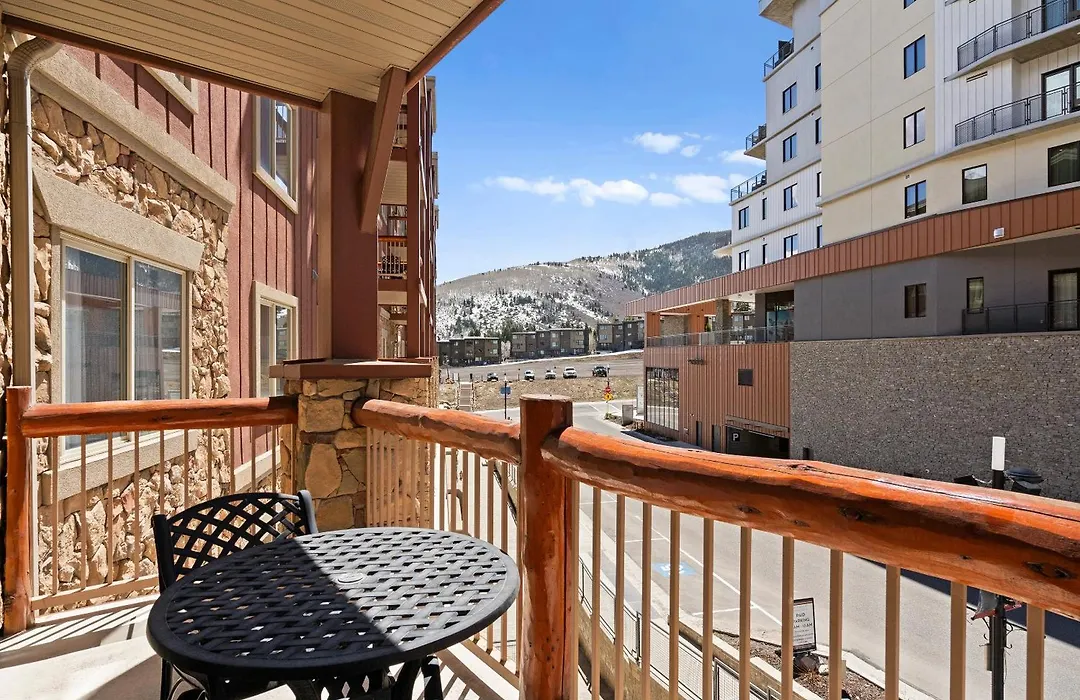 Canyons Village Condos By All Seasons Resort Lodging-1