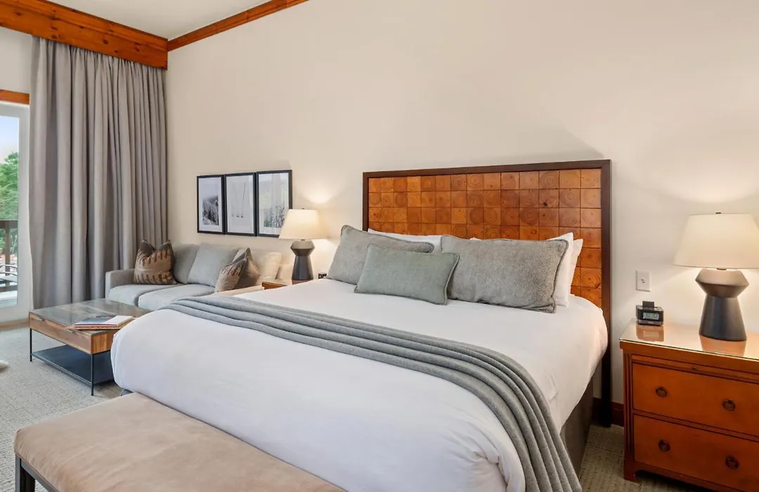 343 Studio Spruce Peak Lodge At Stowe Mt Resort Sleeps 4-1