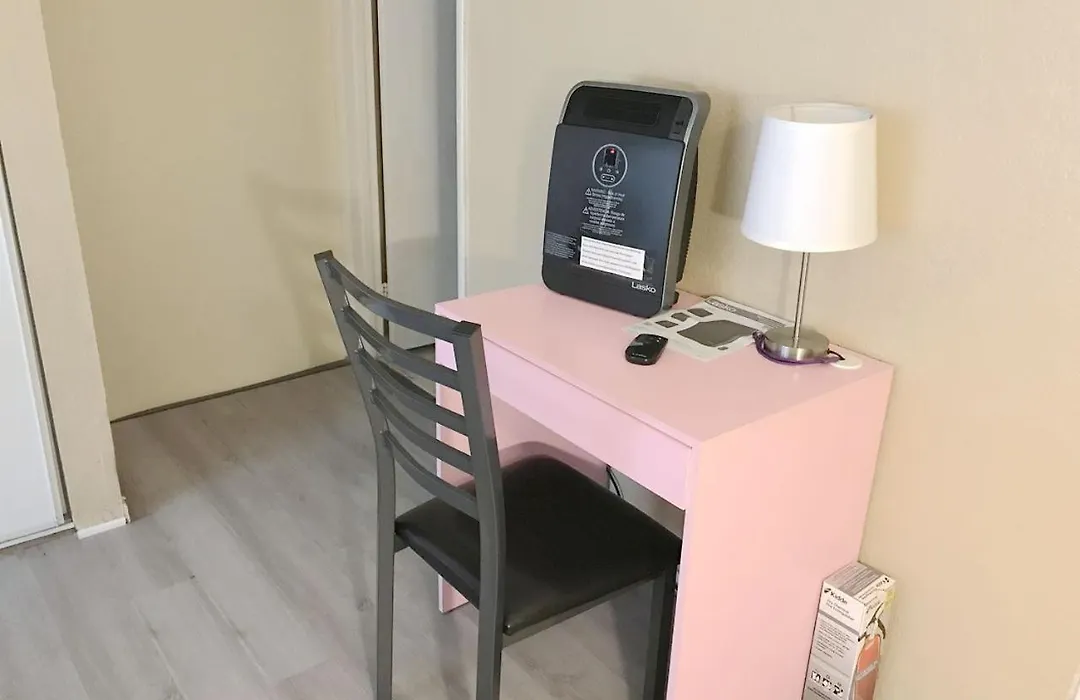 Independent Bedroom With Private Bathroom#1-1