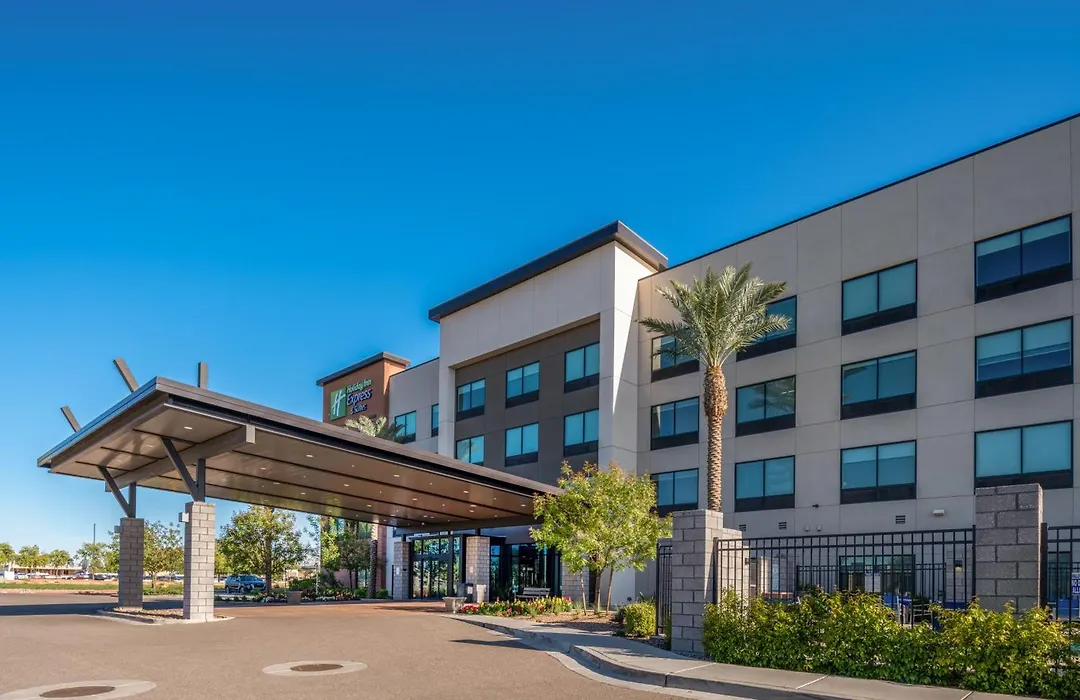Holiday Inn Express & Suites - Gilbert - Mesa Gateway Airport-1